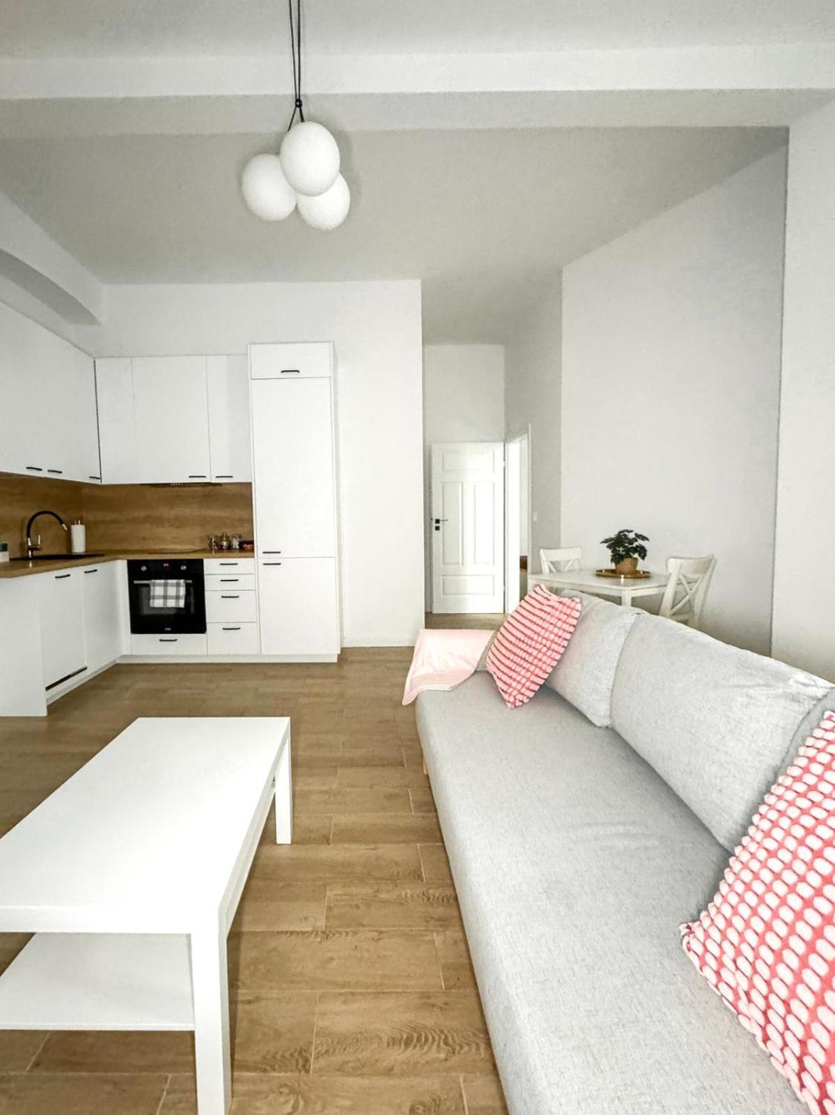 Luxury Design Apartments - Poznanska Warsaw City Center Екстер'єр фото