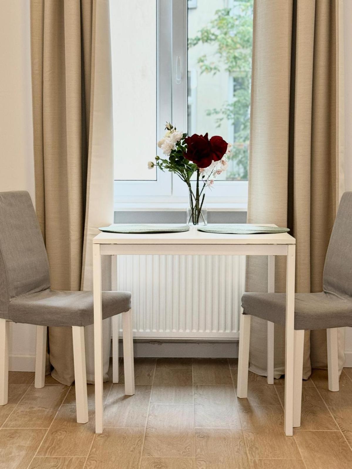 Luxury Design Apartments - Poznanska Warsaw City Center Екстер'єр фото